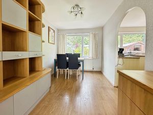 Dining Room- click for photo gallery